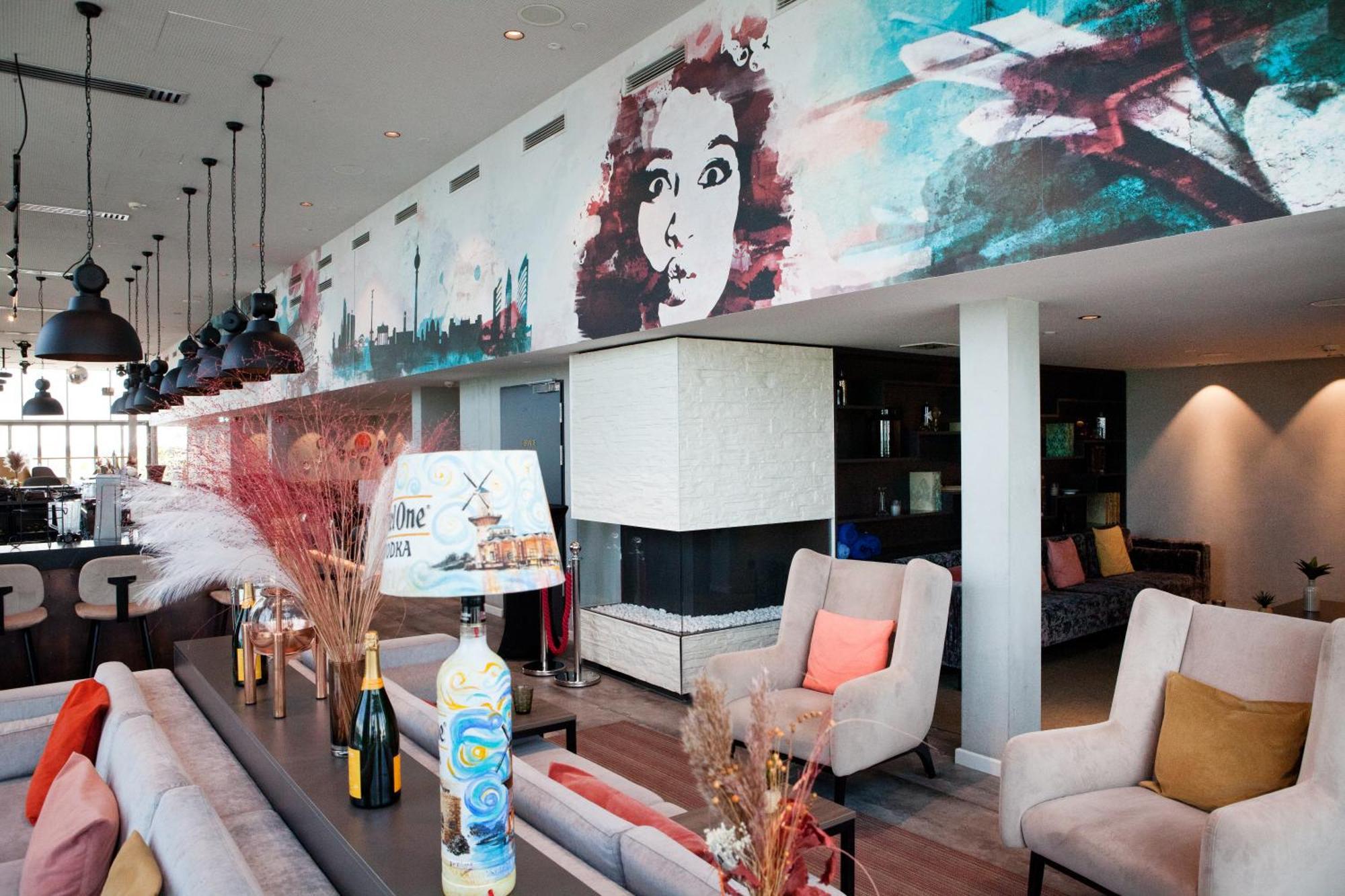 Hotel Indigo Berlin - East Side Gallery Exterior foto